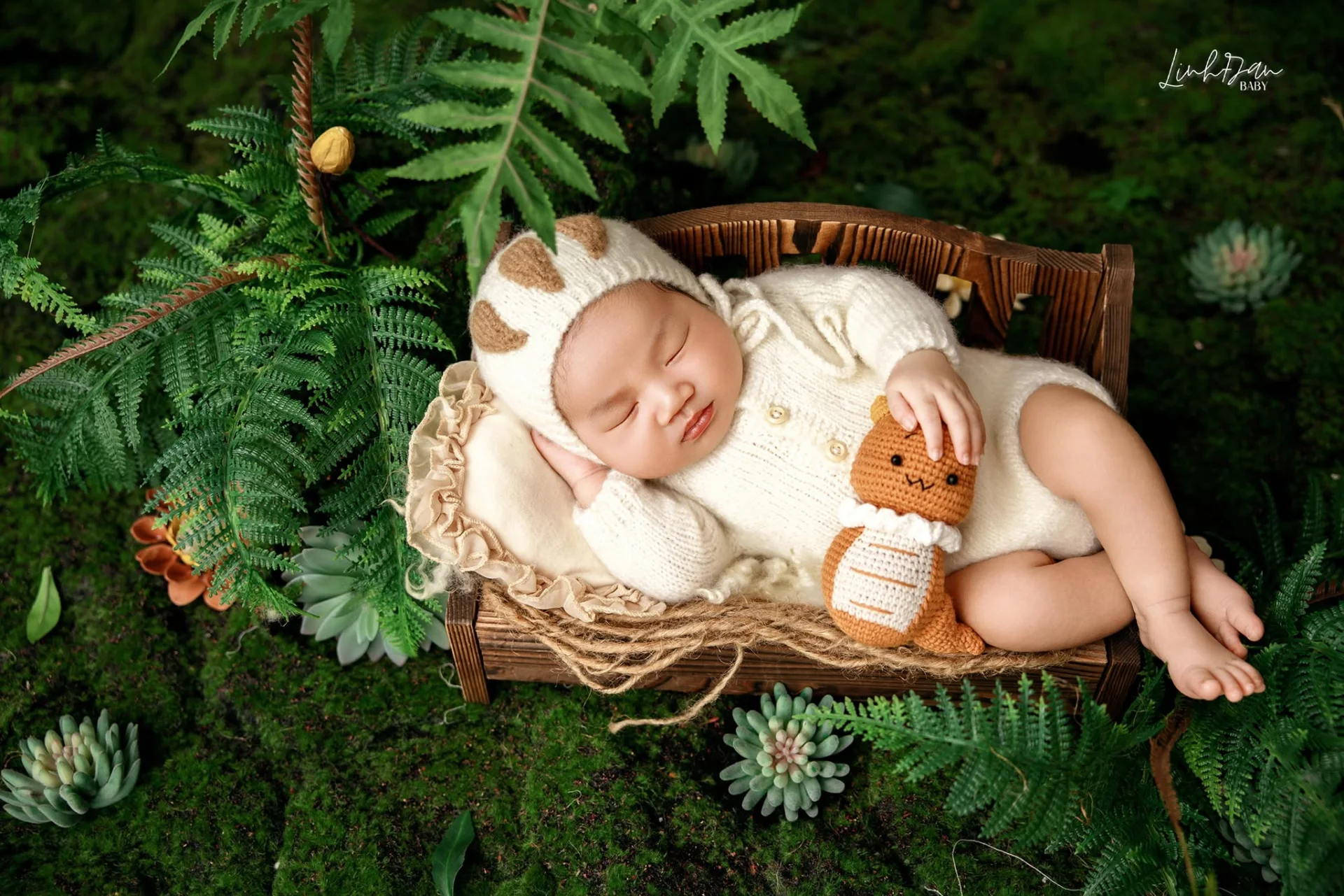 Chụp ảnh Newborn nhẹ nhàng theo nhịp của bé